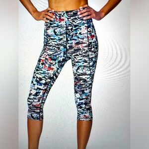 Lululemon Break Free Crop Nulux 17” size 4